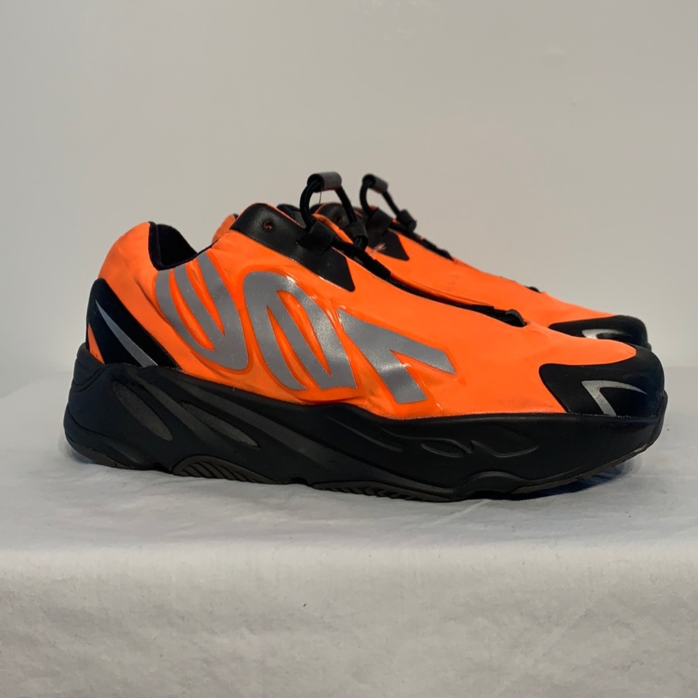 Adidas Yeezy Boost 700 Kids Orange Size 3.5